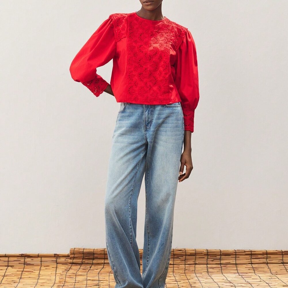 Red Elegant Women's Hollow Embroidery Patchwork Blouse